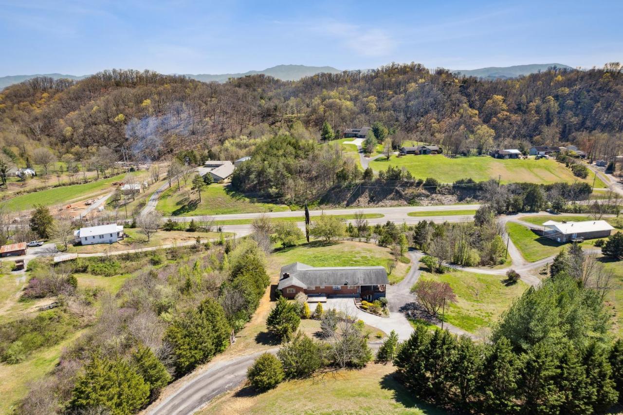 Modern Rustic Countryside Downstairs Guesthouse Sevierville Exterior foto