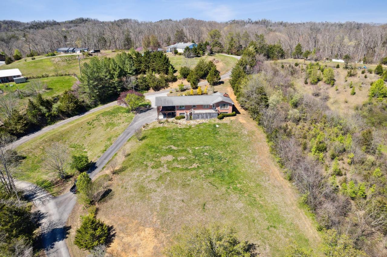 Modern Rustic Countryside Downstairs Guesthouse Sevierville Exterior foto